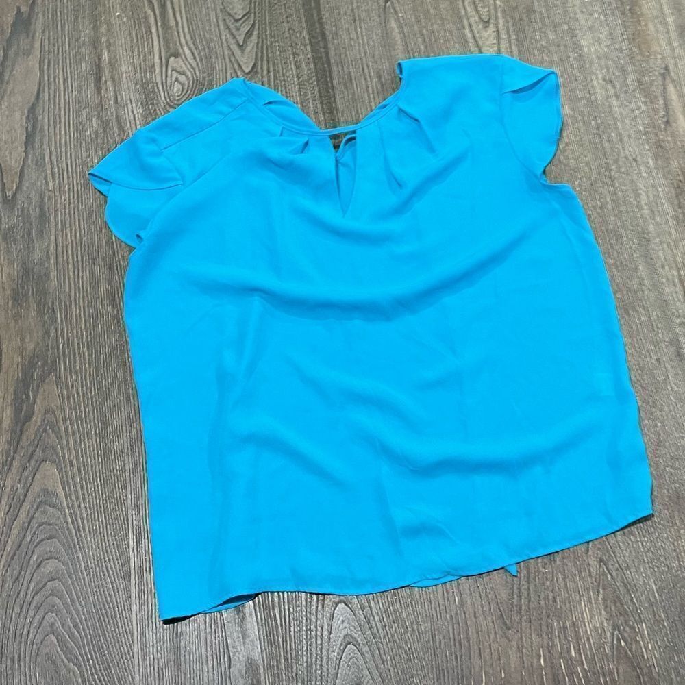 New York & Company Blouse Keyhole Neck Flutter Cap Sleeves Tie Back Blue Large